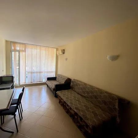Apartament Cozy *